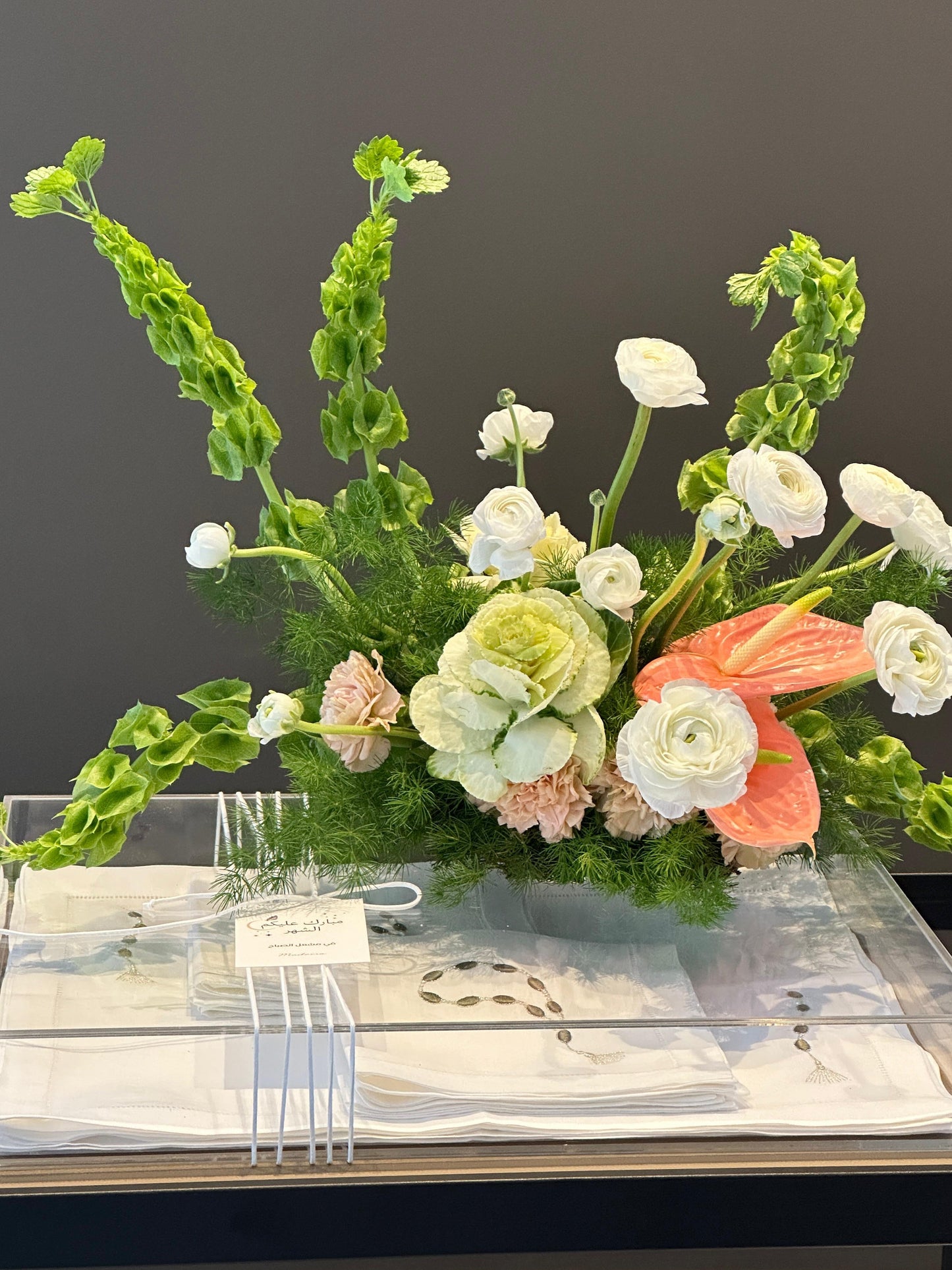 Rananculus Beauty | Signature Arrangement