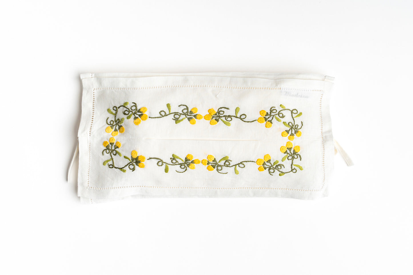 Provençal Tissue Cover