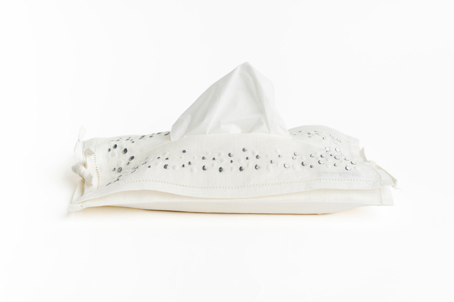 Polka Array Tissue Cover