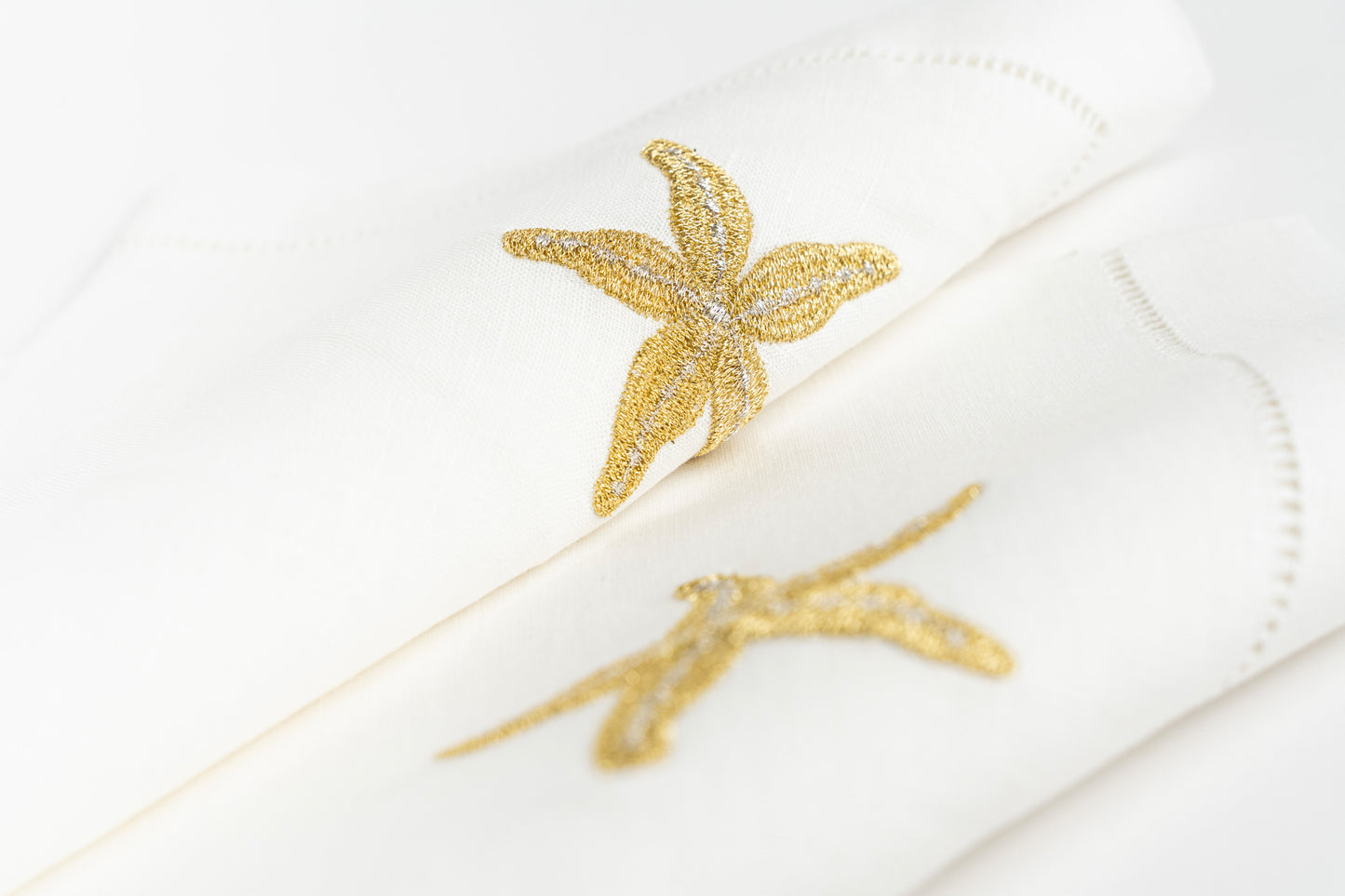 نجمة البحر الذهبية