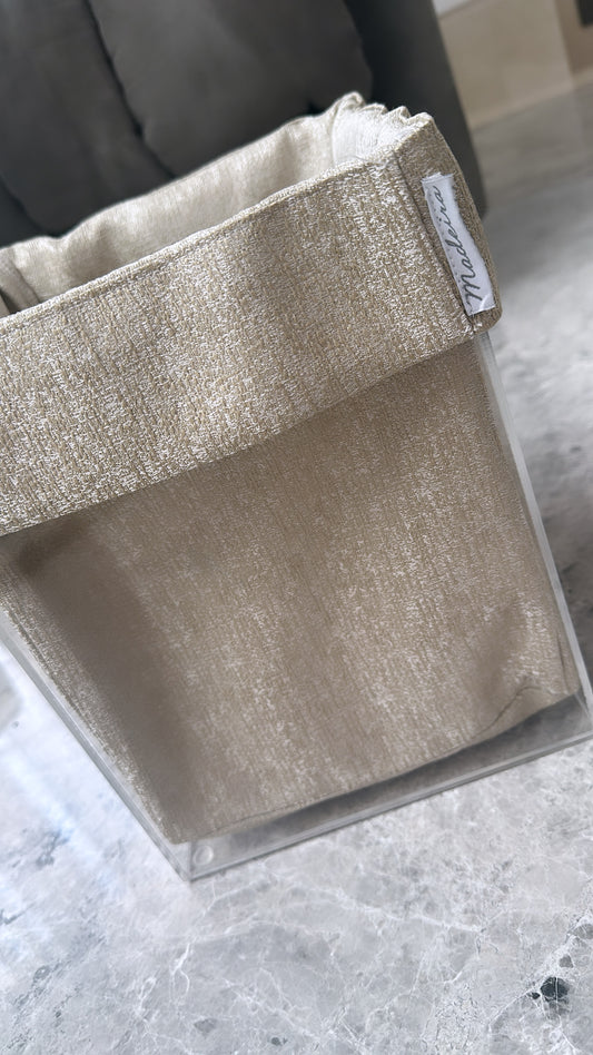 سلة مهملات أنيقة