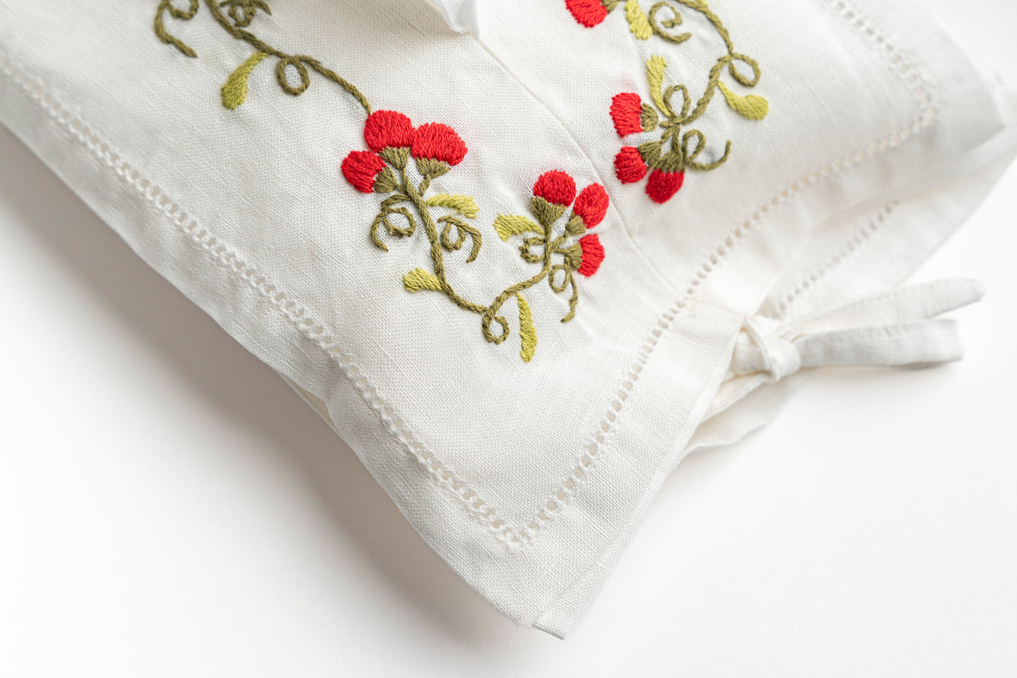 Provençal Tissue Cover