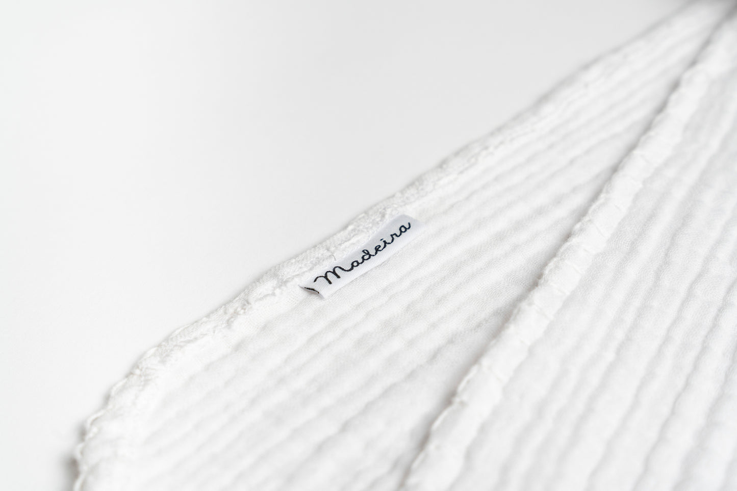 غطاء شاطئ من القماش الموسلين