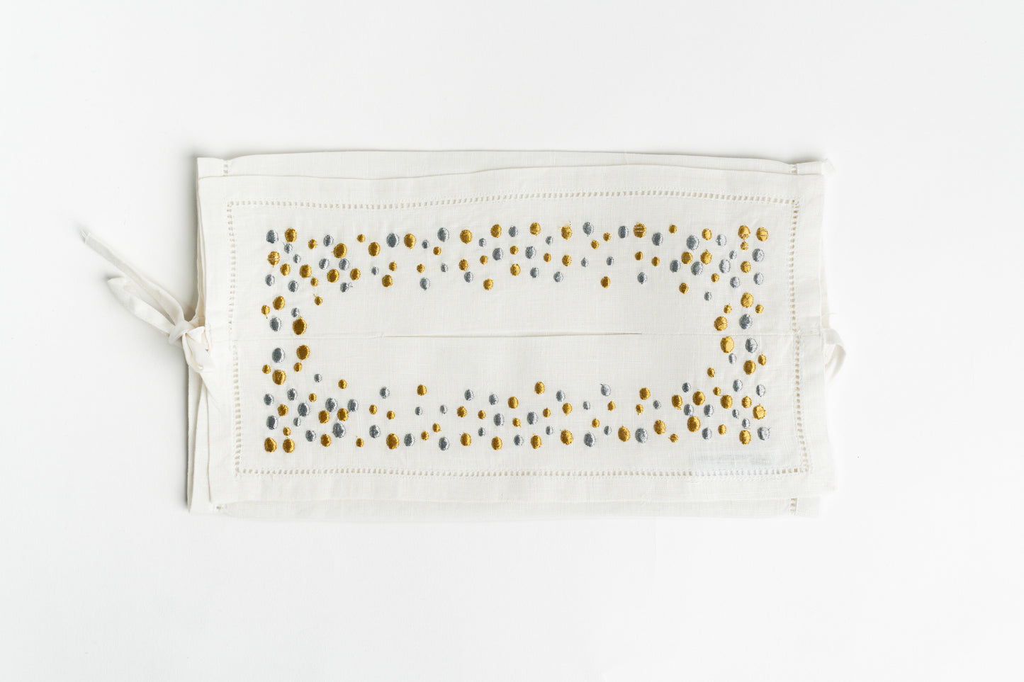 Polka Array Tissue Cover