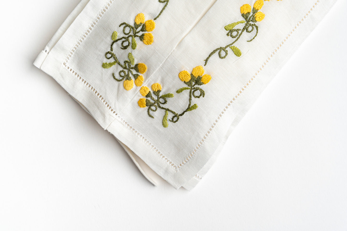 Provençal Tissue Cover