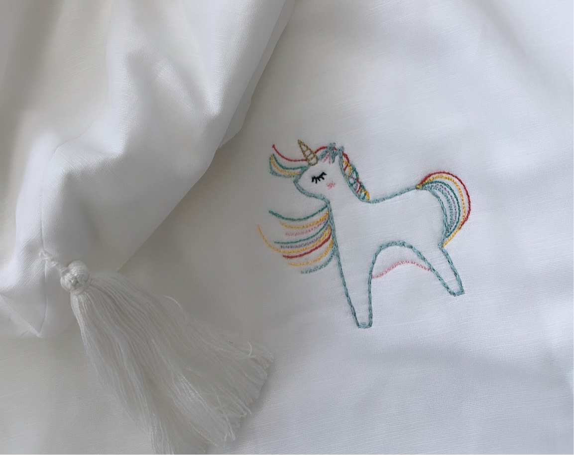 بونشو من الكتان وحيد القرن