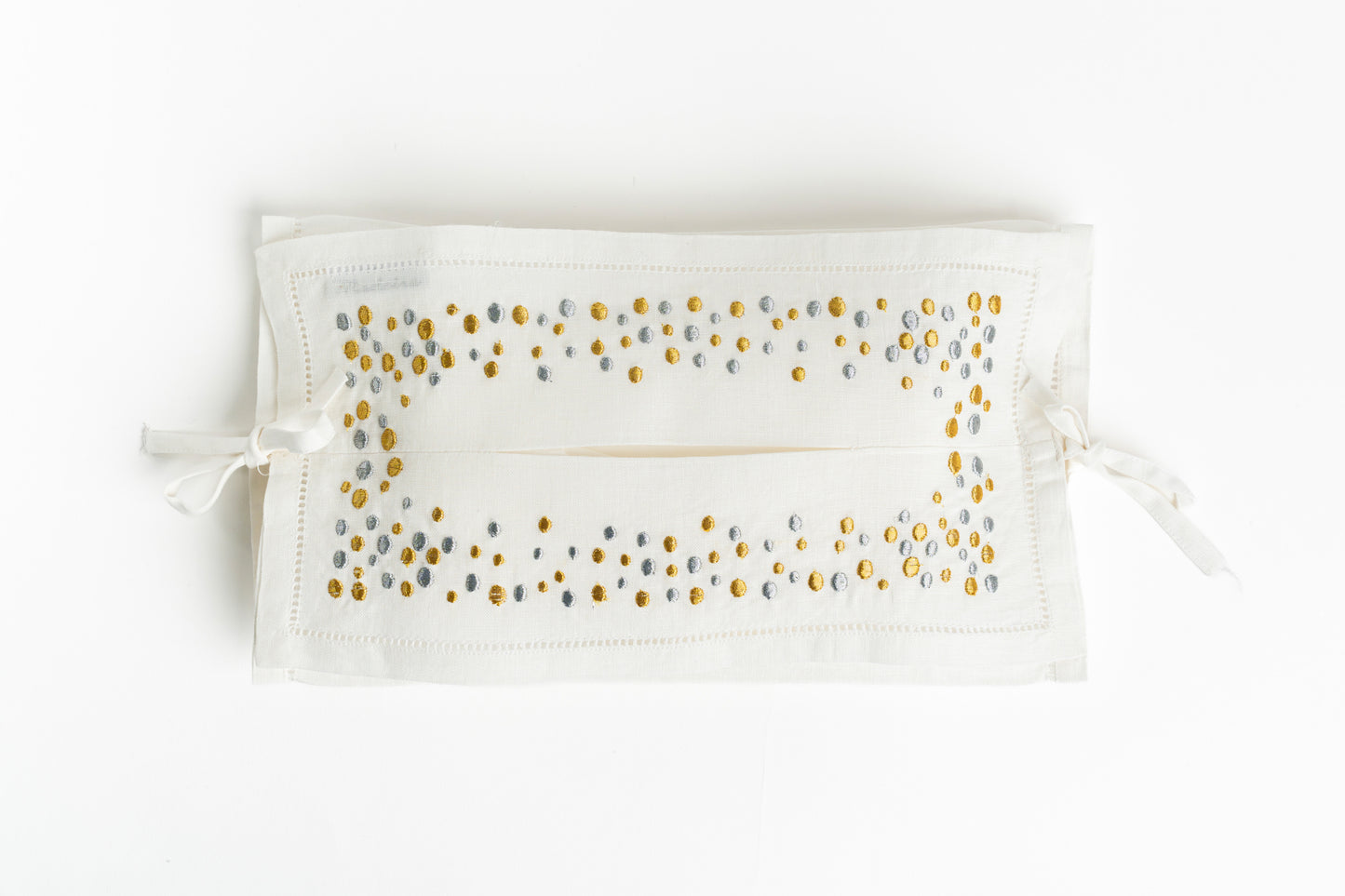 Polka Array Tissue Cover