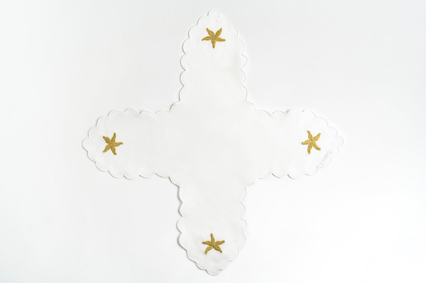 نجمة البحر الذهبية